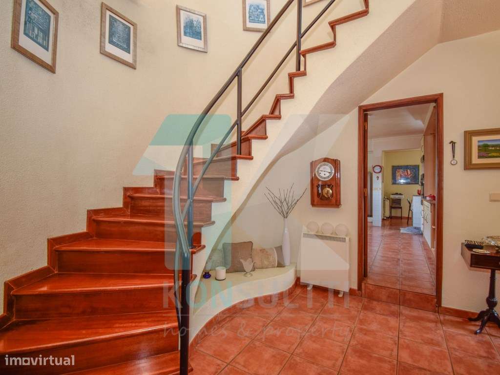 Moradia de charme a 5 minutos da Praia da Poça-10