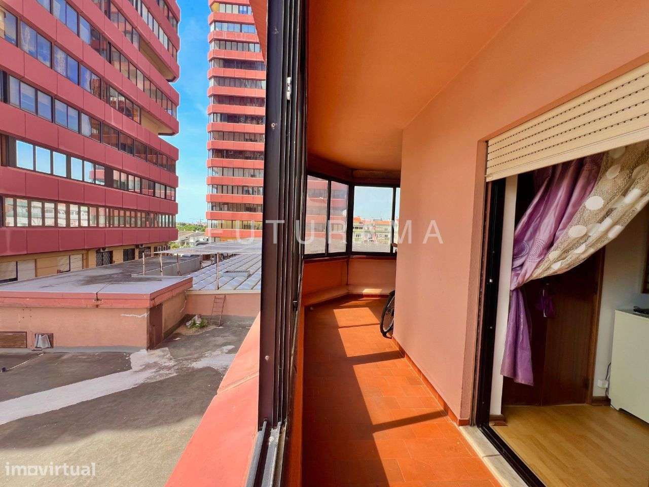 Apartamento T3 na Torre Londres, nas Palmeiras - Oeiras-27