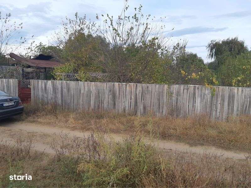 Vand teren cu lac pe el, langa dunare - Imagine principală: 4/8