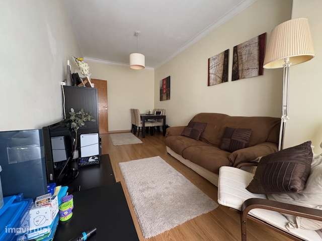 Apartamento no 1. º Andar em Prédio Pequeno – Excelente Localização - Grande imagem: 5/34