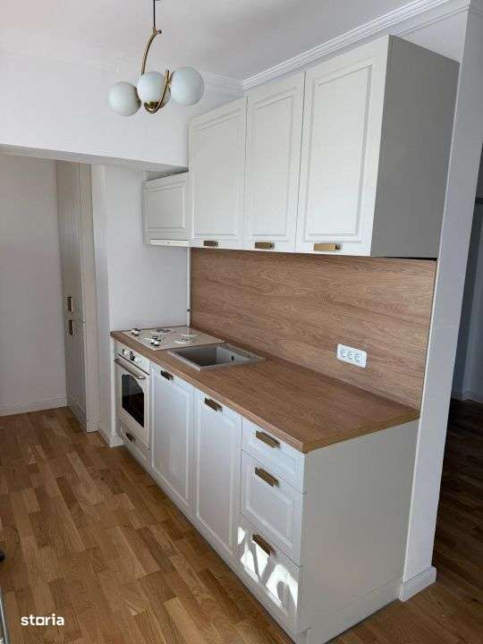 Apartament 3 camere, 100 mp, Centru, Nou Amenajat, Etaj 5/8 - Imagine principală: 2/10