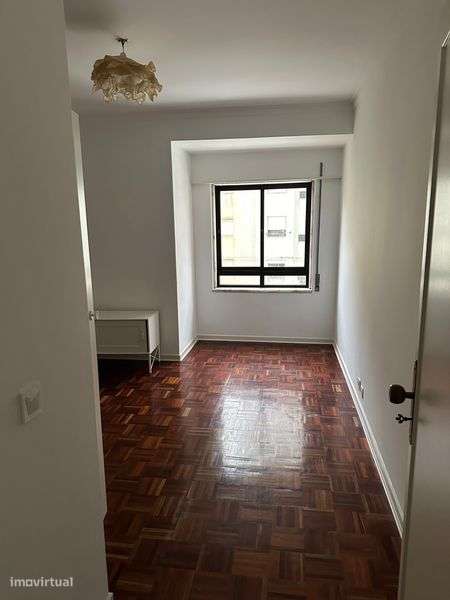 T1 Próximo Igreja Benfica - Grande imagem: 4/7