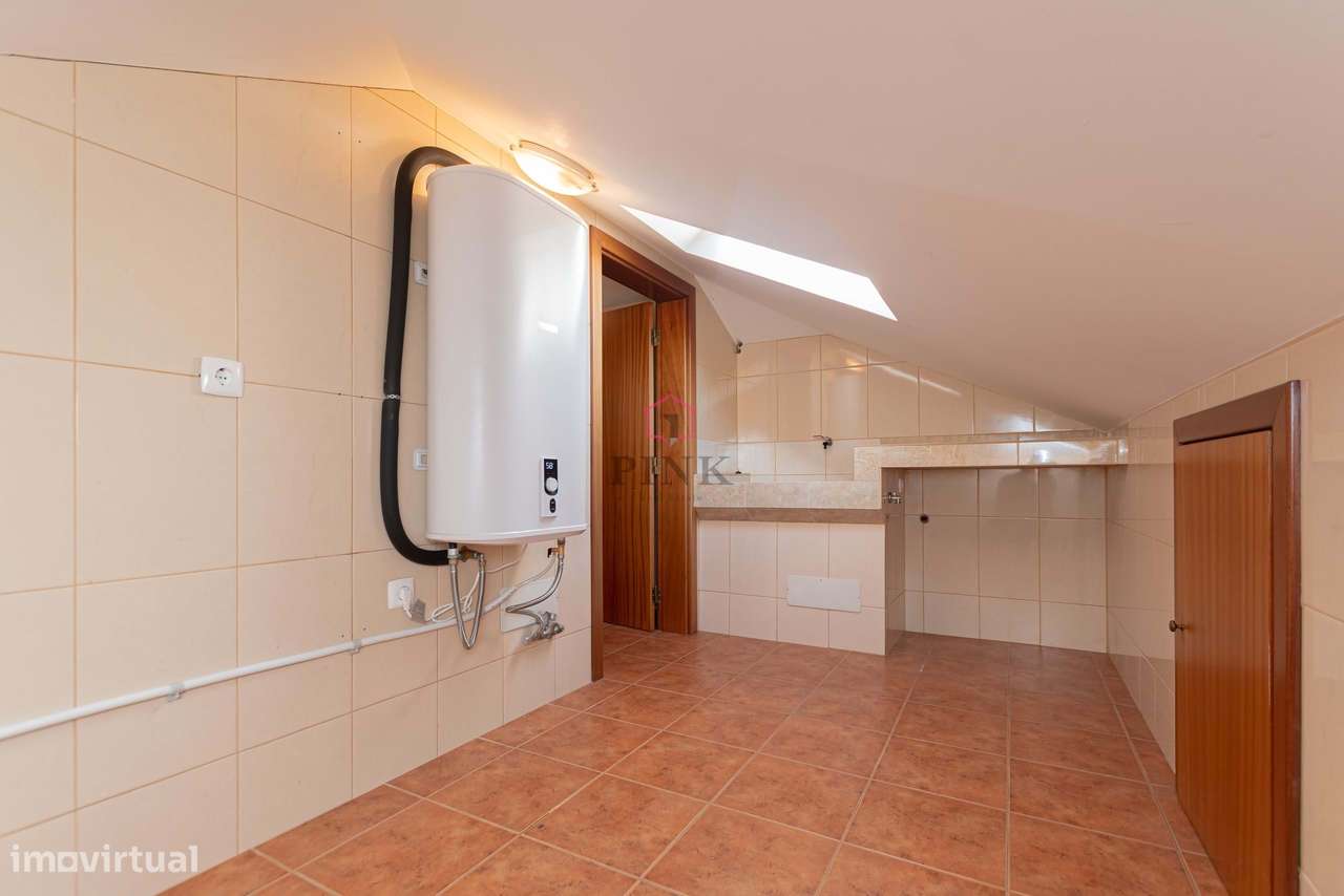 Calheta | Moradia T3 com Vista Mar e Terreno Extra-30