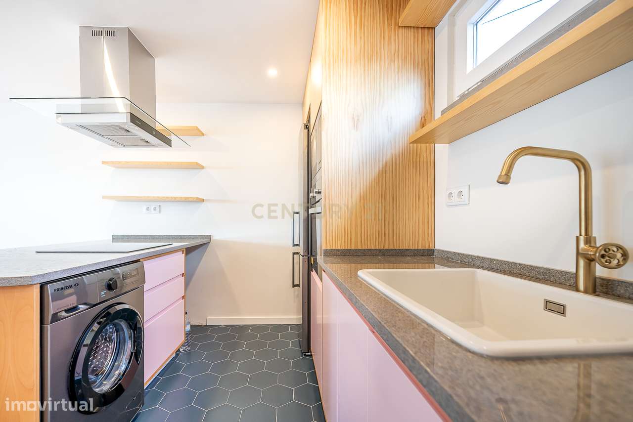 T3+1 com Terraços Privados e Vista Desafogada em Alto dos Gaios, Estor - Grande imagem: 5/18