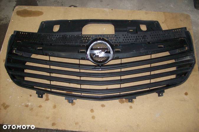 GRILL OPEL VIVARO II - 1