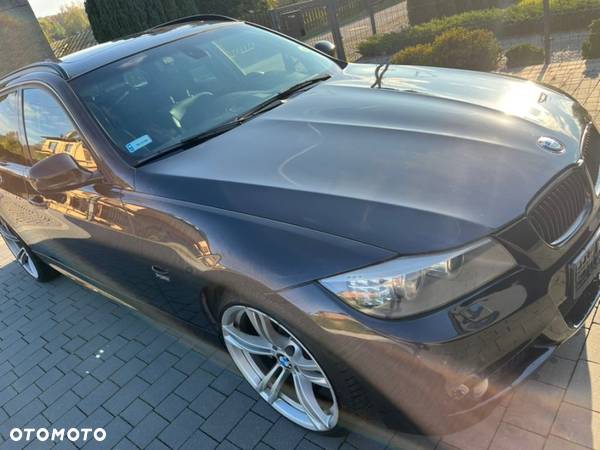 BMW Seria 3 335i xDrive Touring - 19