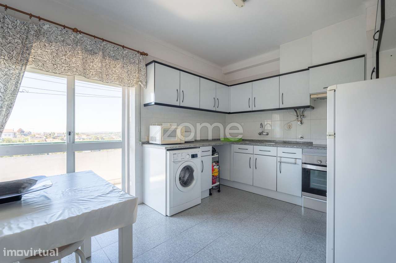 Apartamento T2 Duplex em Santo António dos Olivais, Coimbra-8
