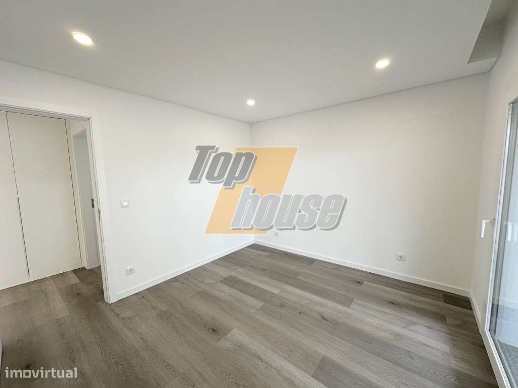 Moradia Isolada T4 Sobreda-9