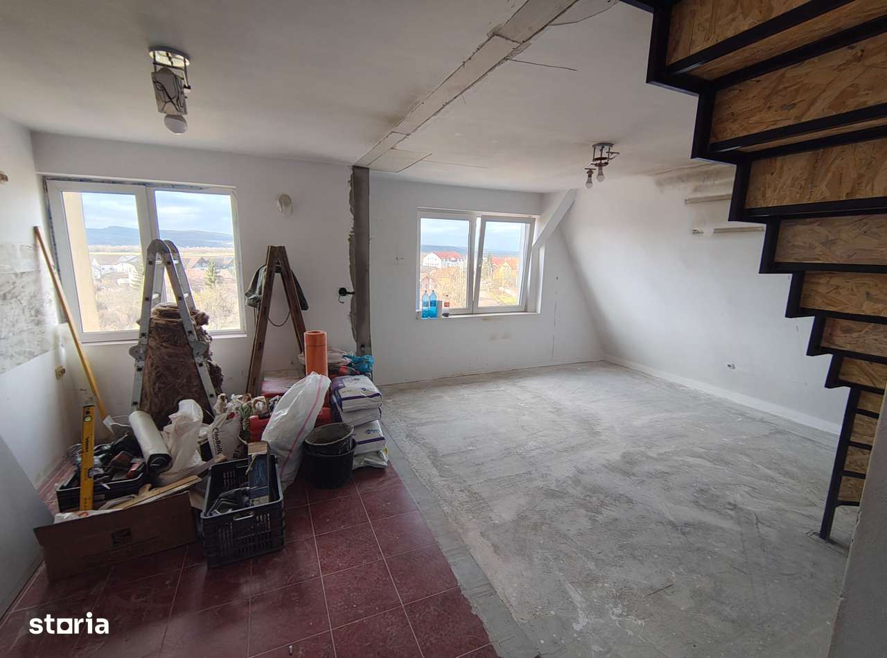 Ap. 2 cam, Decomandat, Nec. renovare, Sângeorgiu de Mureș zona Apollo - Imagine principală: 3/11