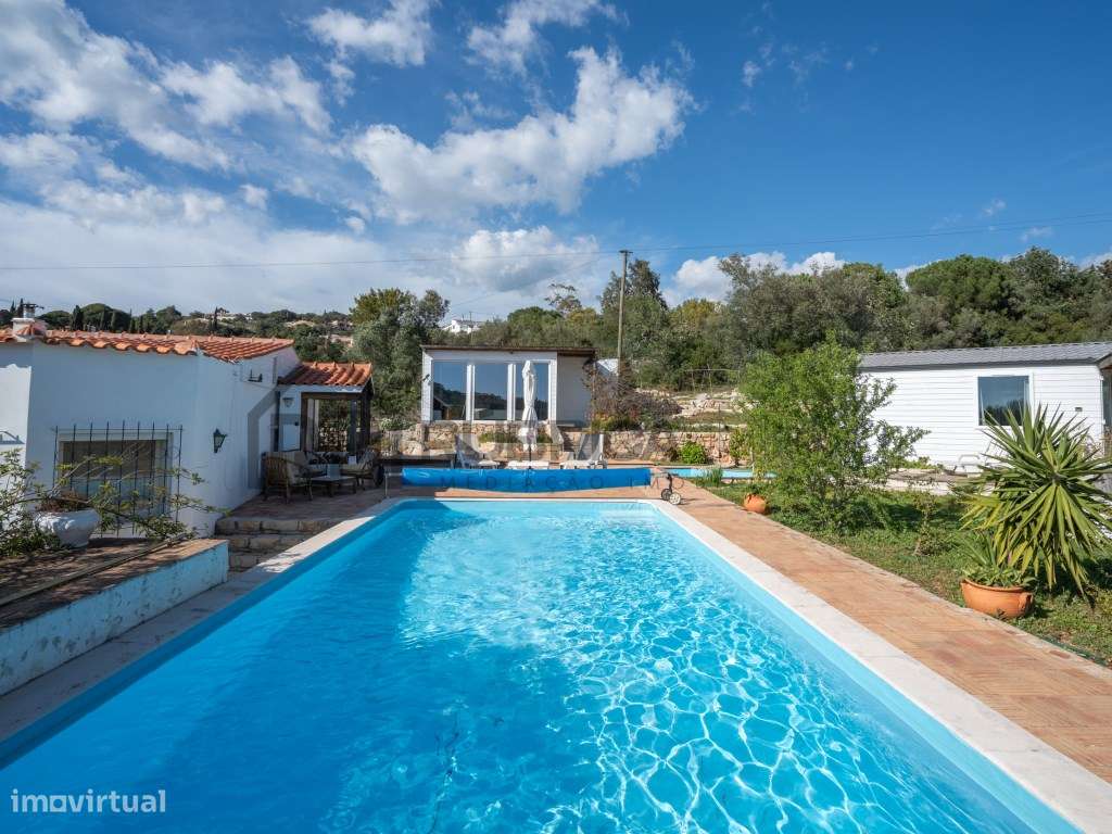 Moradia térrea de 3 quartos e piscina-1