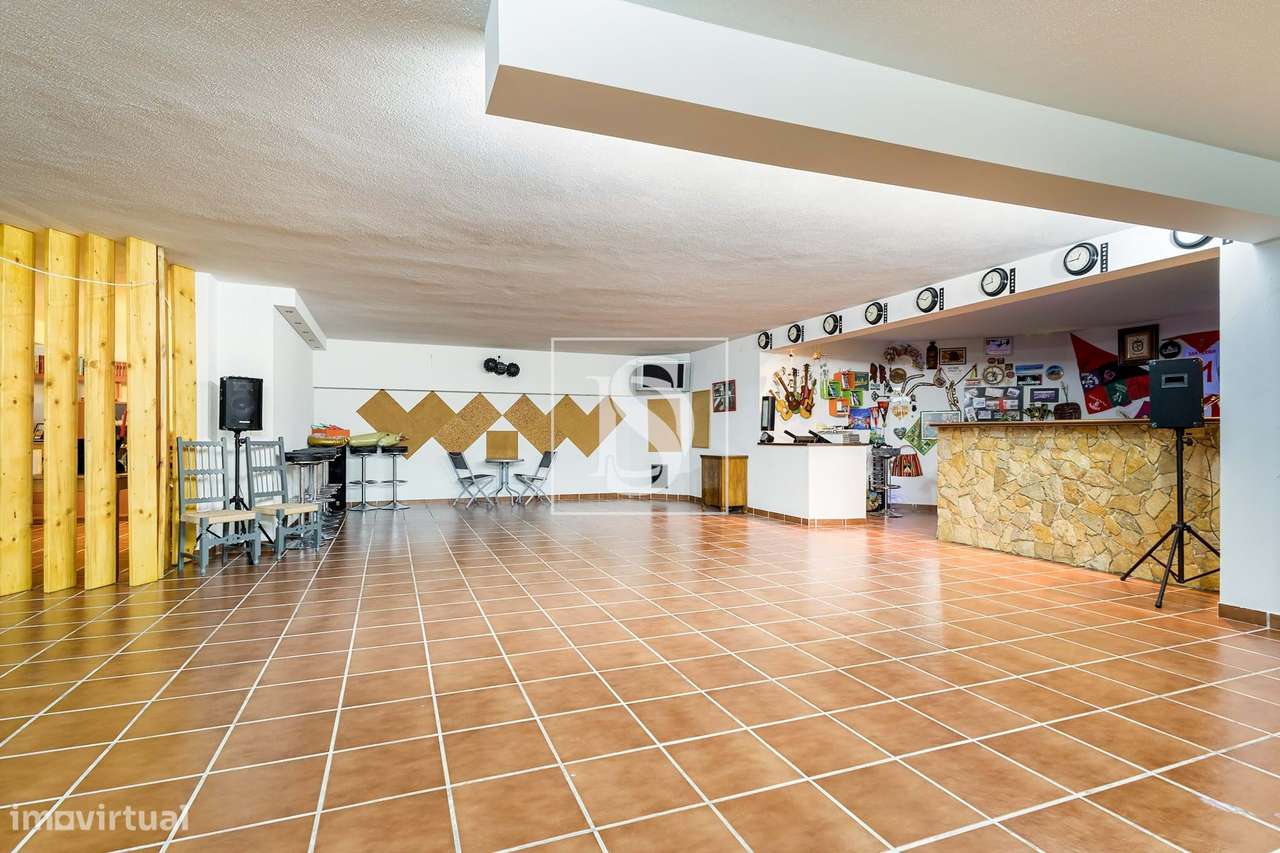 Quinta de Charme em Palmela com Moradia T6, Piscina e Vinha-23