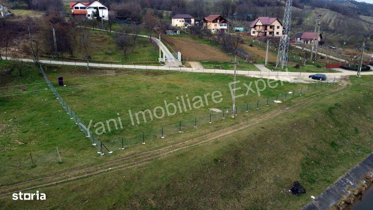 Teren de vânzare în Curtea de Argeș, Cartier Marina - Imagine principală: 4/10