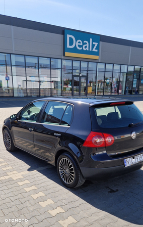 Volkswagen Golf V 1.9 TDI Trendline DSG - 4