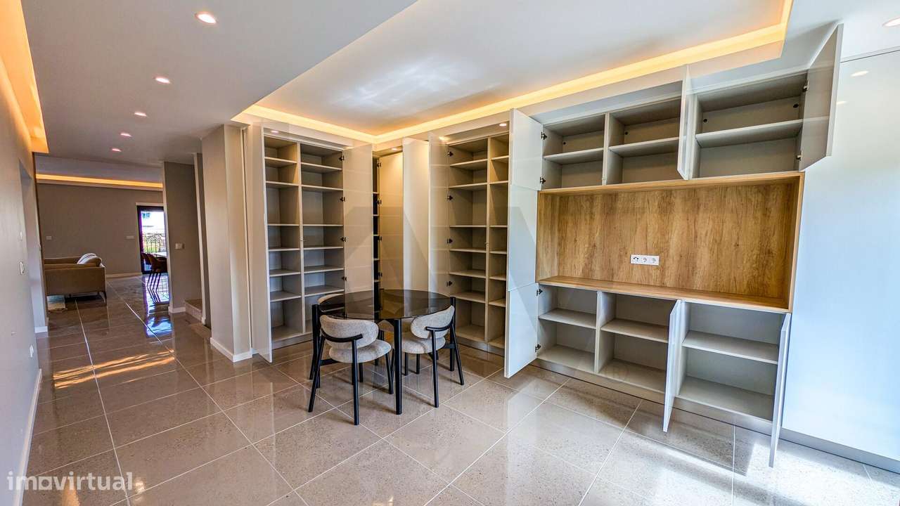 Moradia nova T4+2 Mobilada com Vista Montanha em Lordelo – Vila Real-30