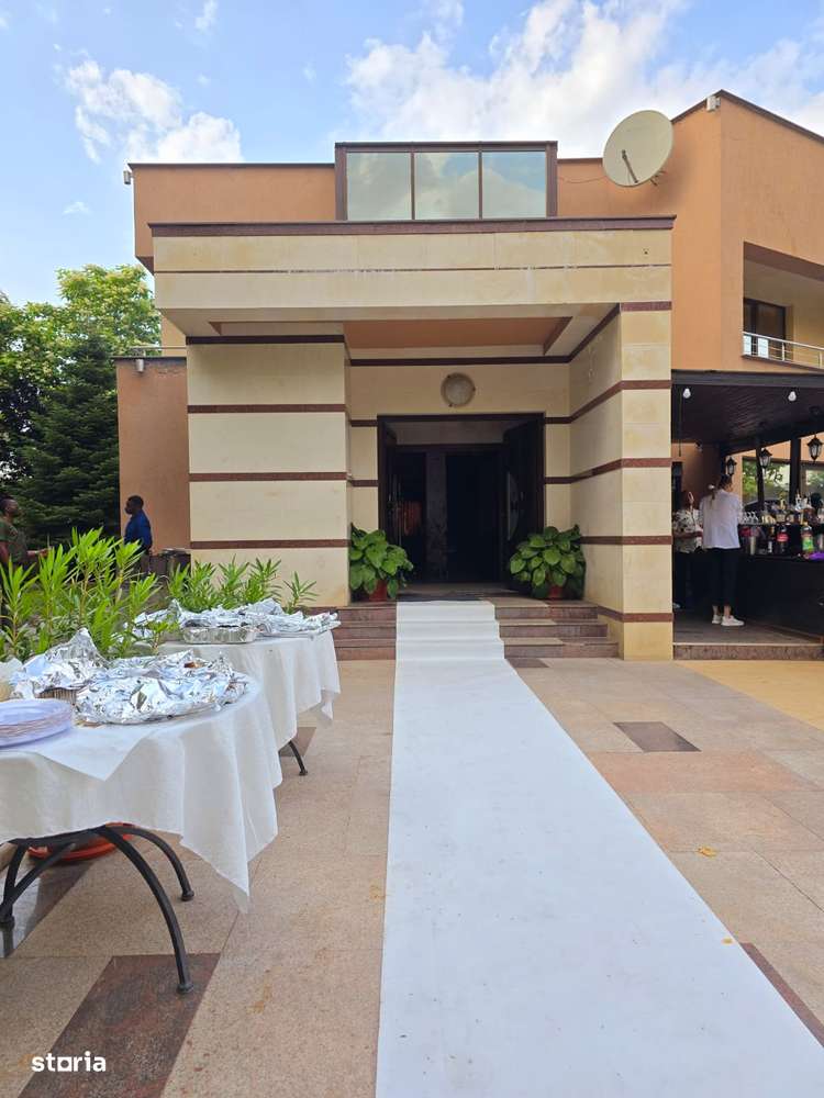 Vila Petreceri - Piscina - Evenimente Private - Vila de Petrecere - Imagine principală: 4/20