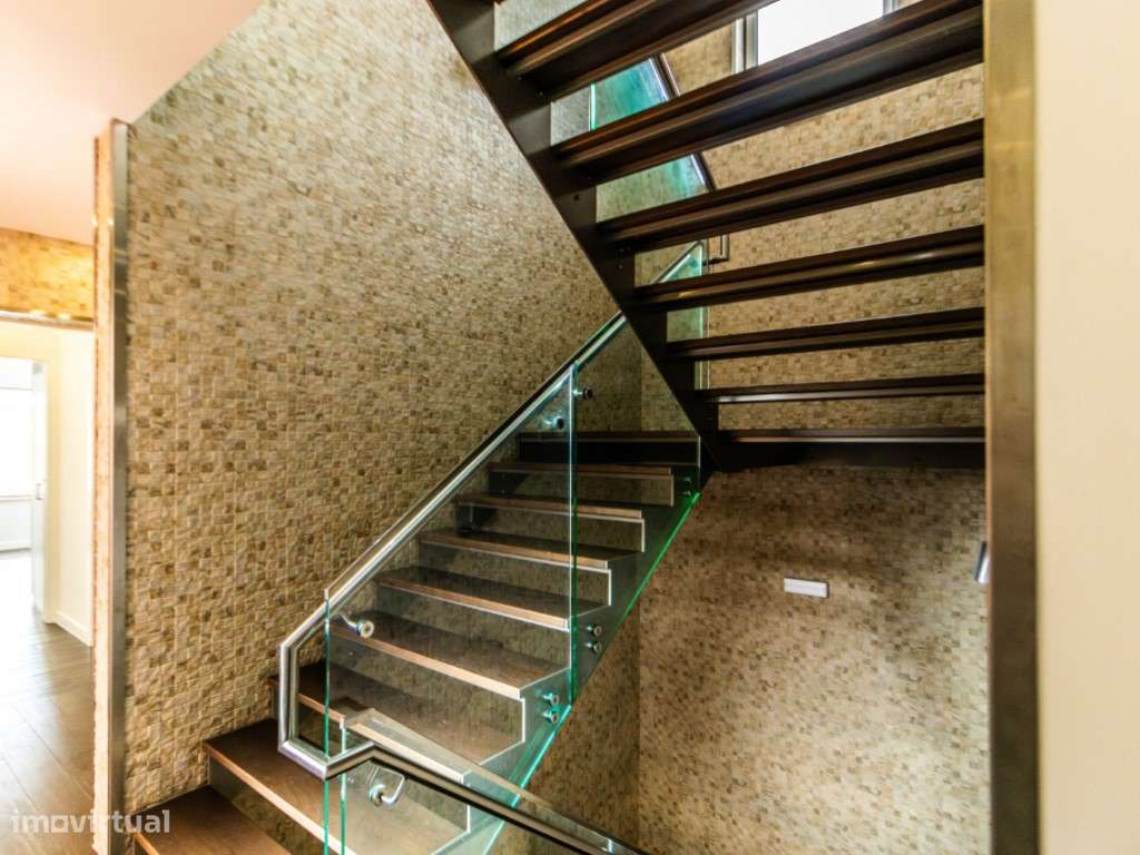 Hostel com 9 suítes a 2 minutos da praia - Grande imagem: 5/32