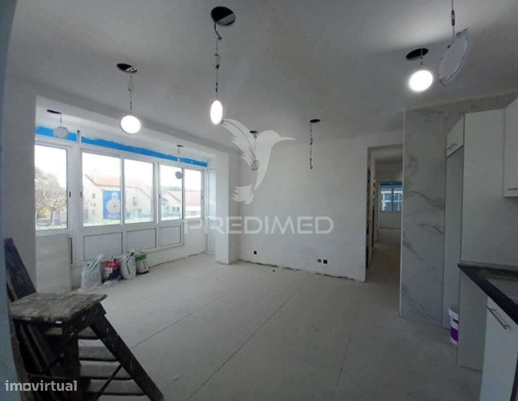 Apartamento T4 no Laranjeiro, Almada-5