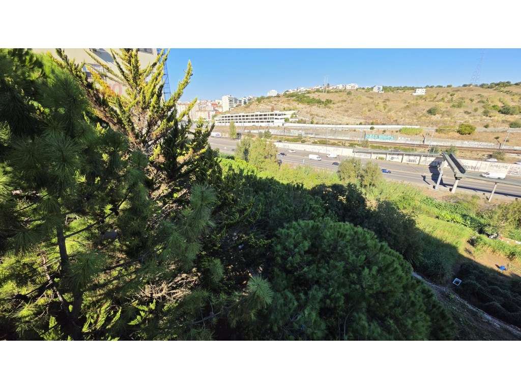 Apartamento T3 renovado para venda em São Marcos-13