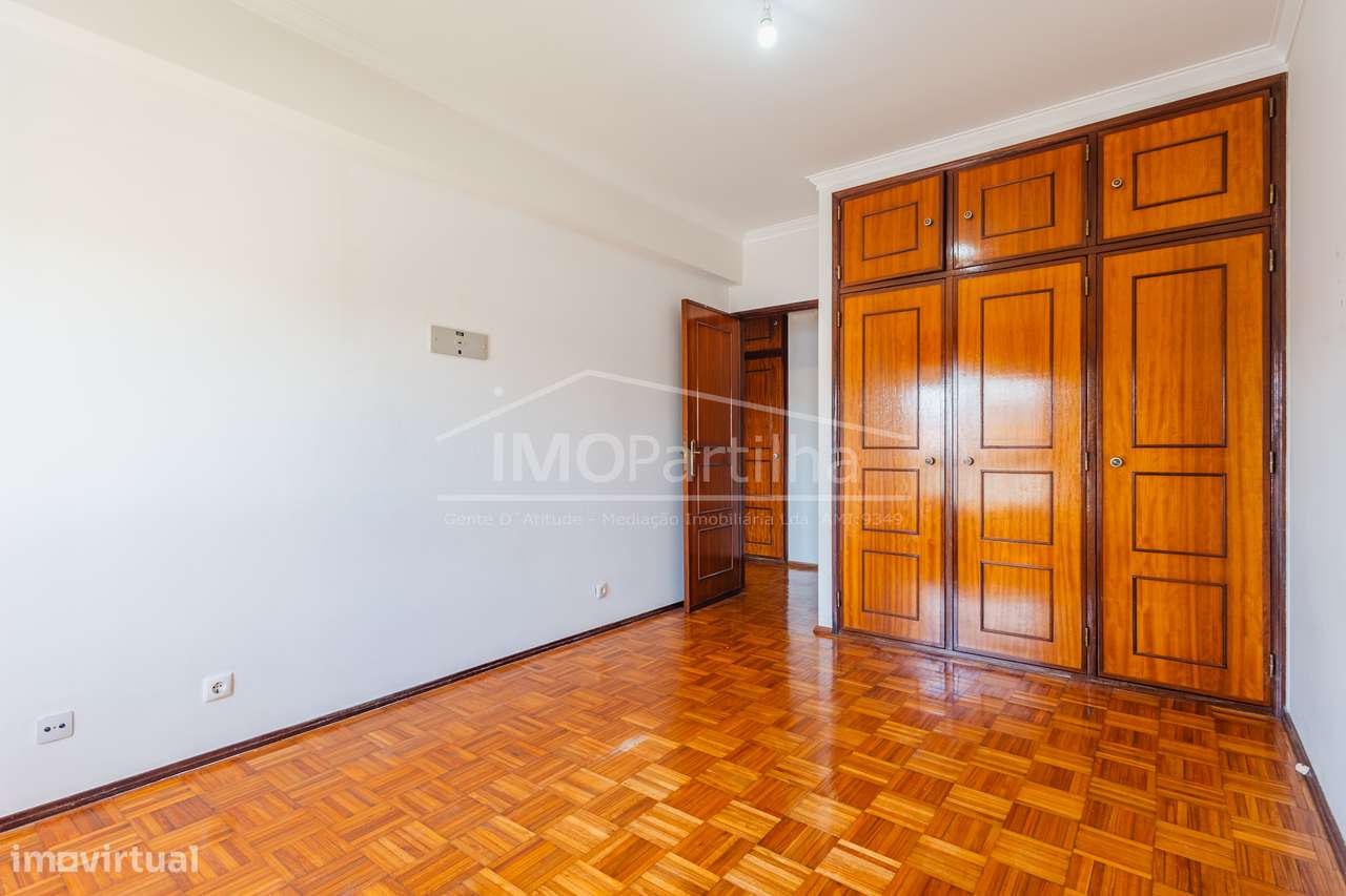 Apartamento t2 à venda na Rua Melquíades Marques-8
