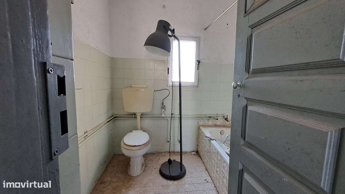 Moradia T3 - Bairro Norton de Matos - Com Projeto Aprovado-16