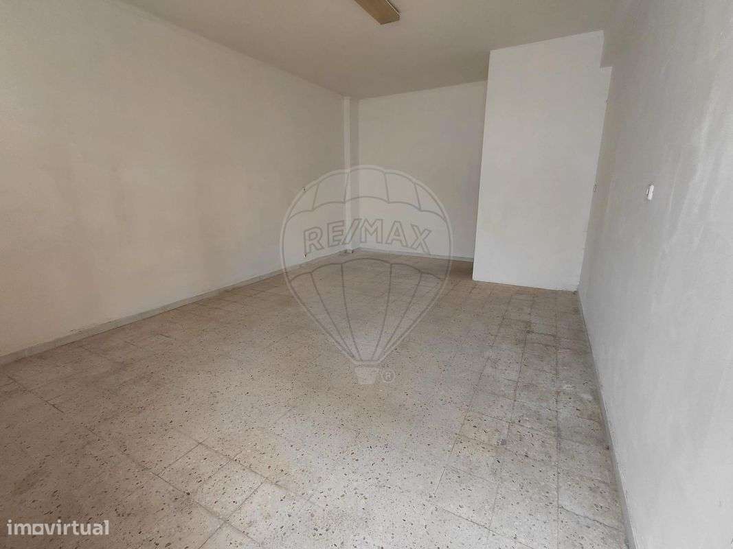 Garagem  para venda - Grande imagem: 2/3