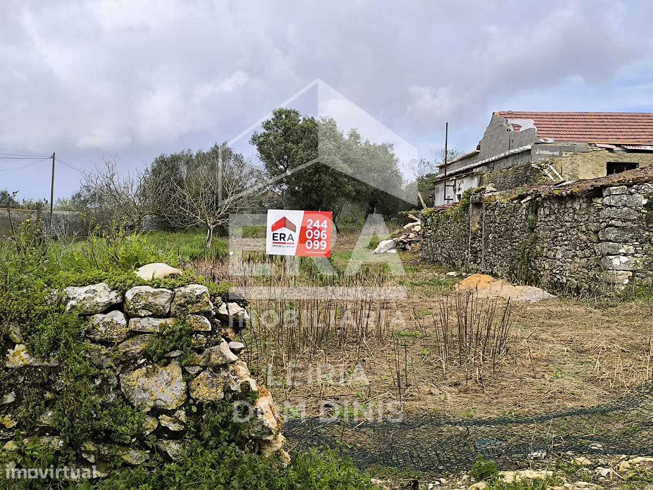 Terreno Urbano com Acesso Pavimentado e Vedação - Grande imagem: 5/6