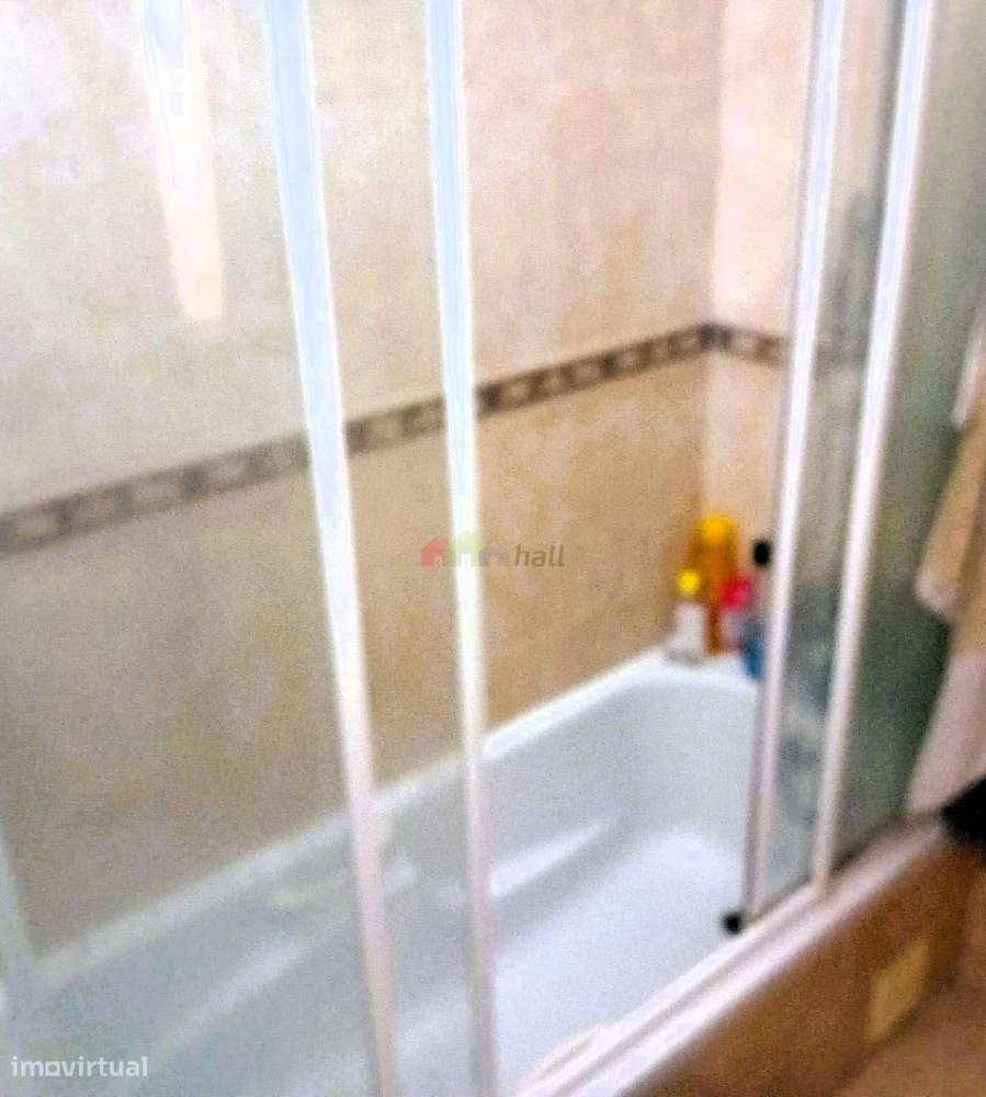 Apartamento T3 com varandas e arrecadação em Alcochete-7