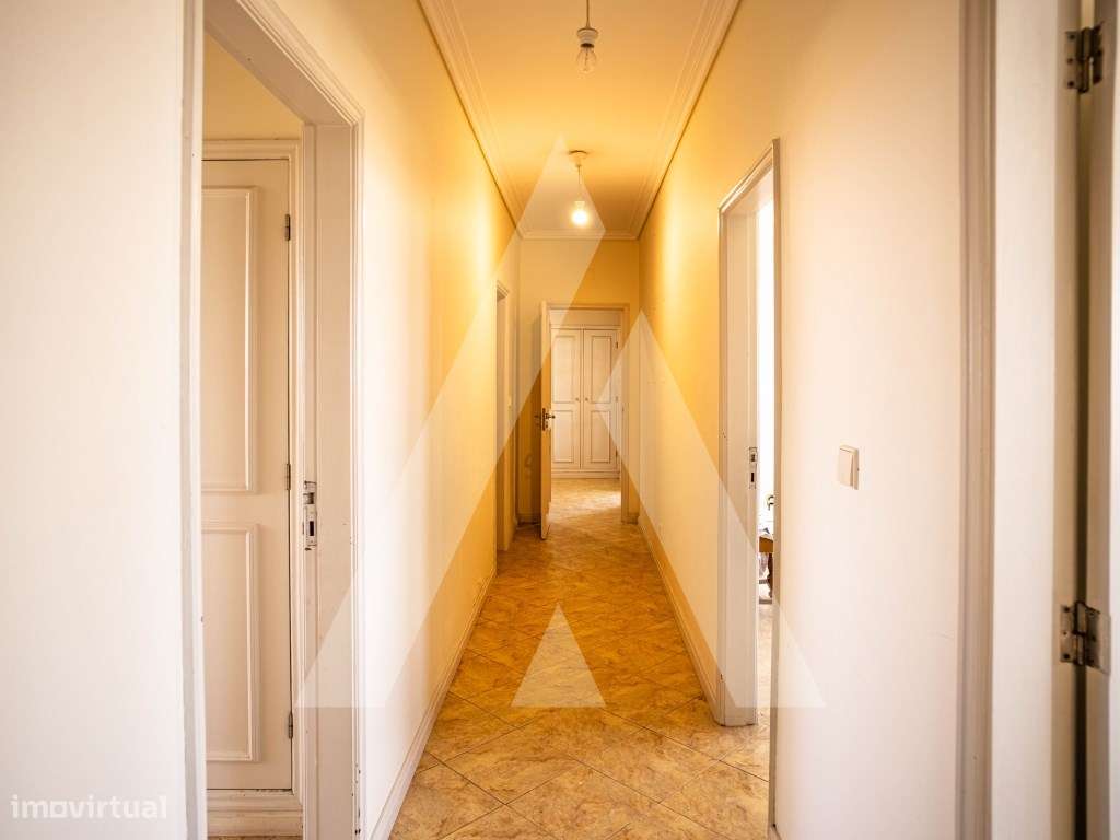 Apartamento T4 com Terraço de 90 m² no Centro de Aveiro-45