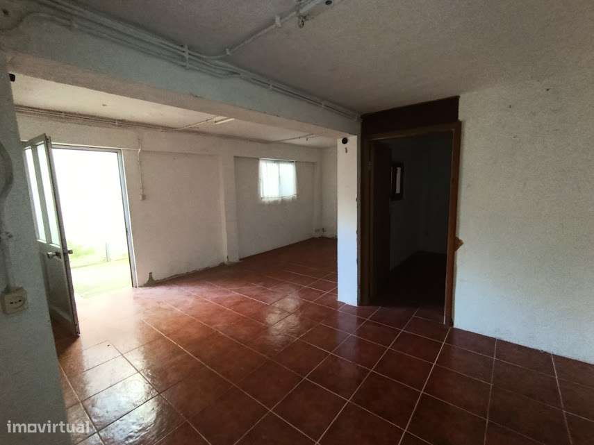 Moradia T4 p/remodelar, Póvoa, Figueira de Lorvão, a 20 km de Coimbra-10