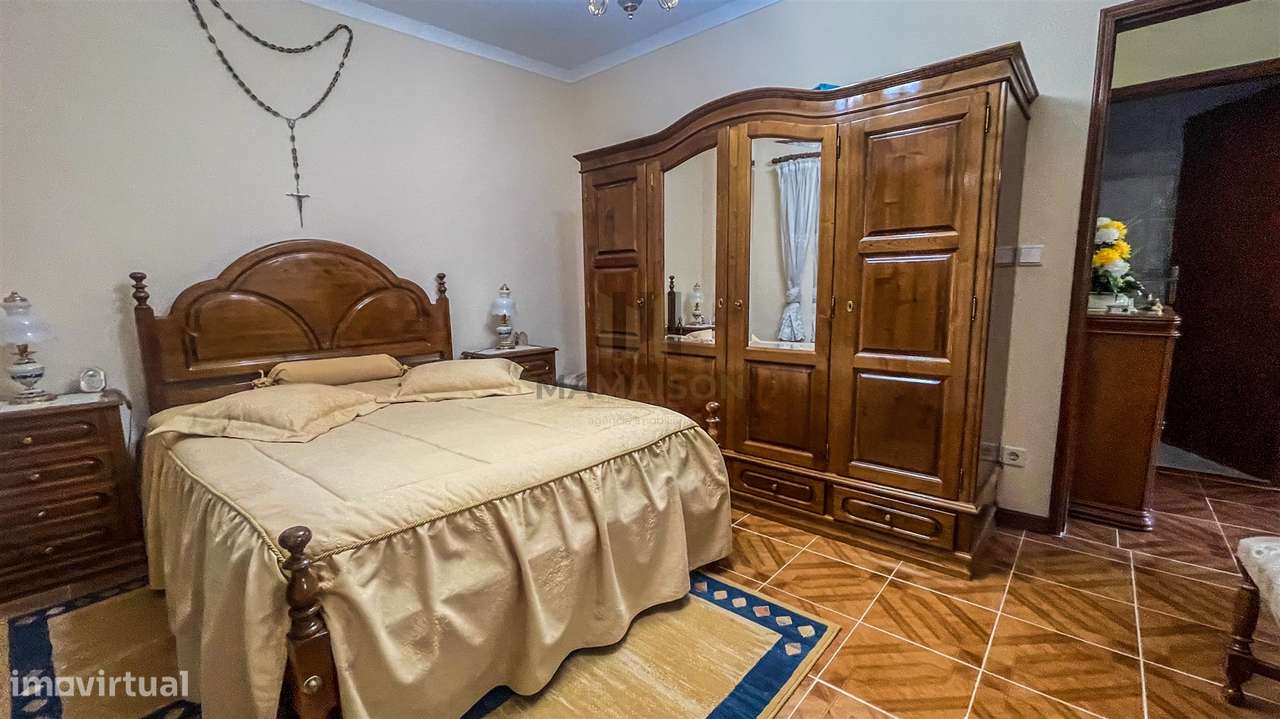 Moradia T4 | Zona Vinícola | Salzedas | Tarouca-5