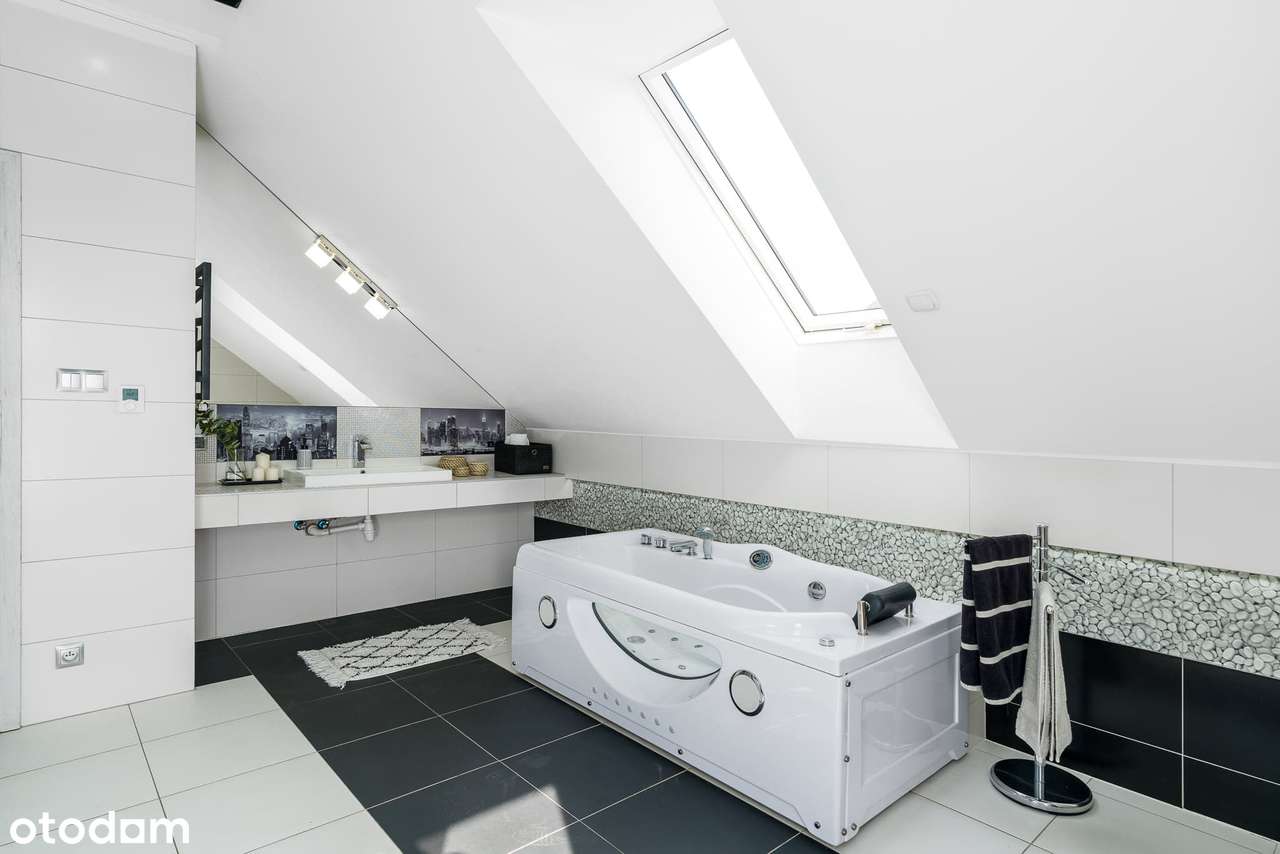 Ładny dom wolnostojący w Dąbrowie gotowy do zamieszkania-14