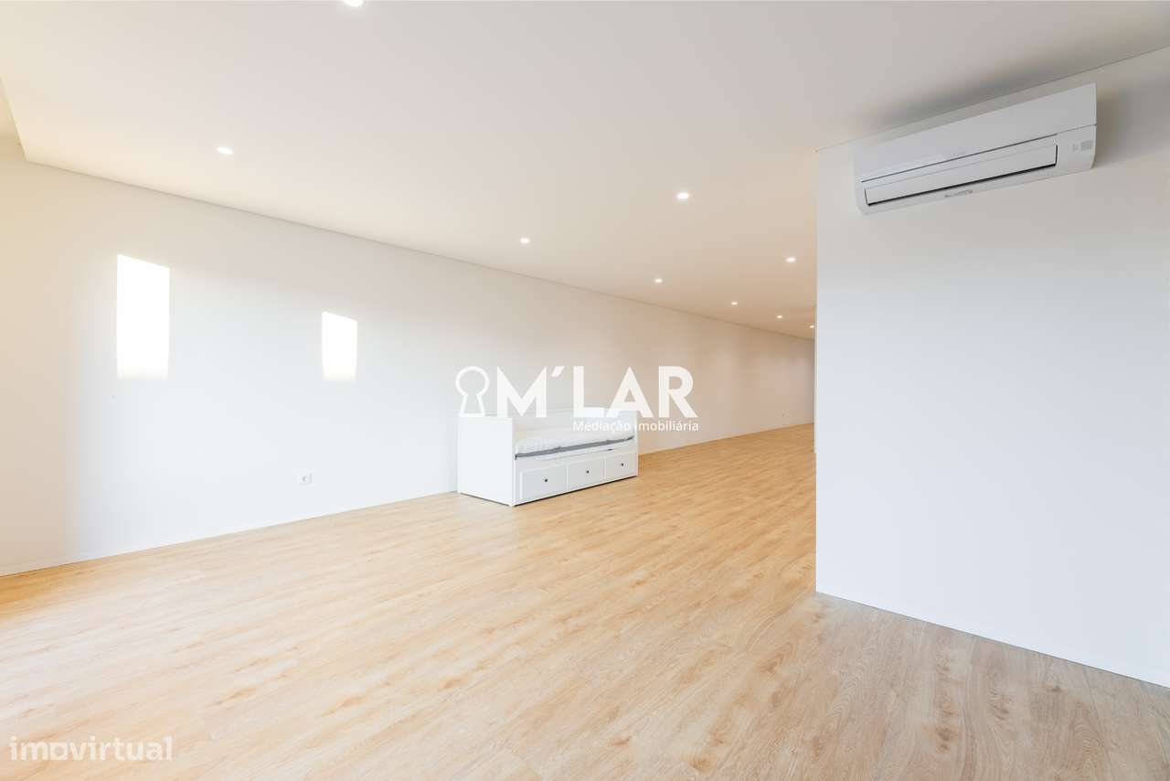 Apartamento T3 com piscina, Novo, no Centro de Vila Verde-6