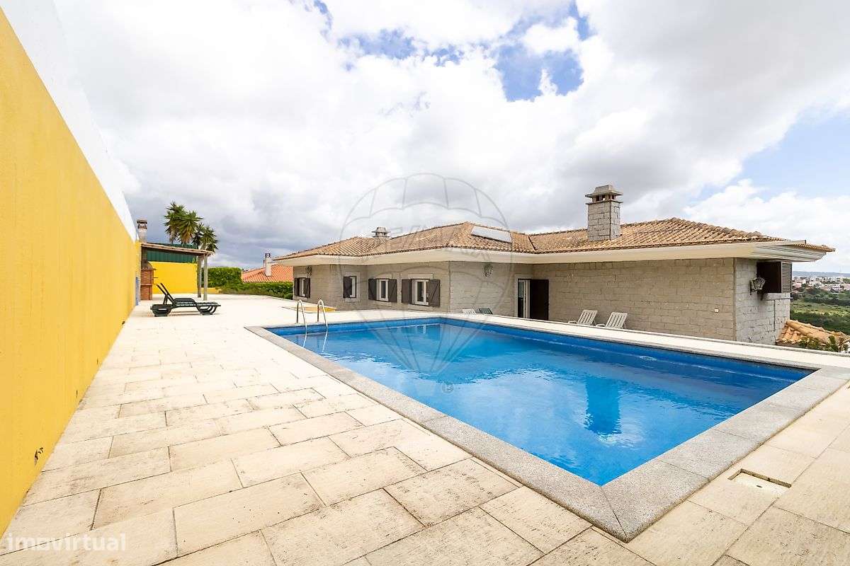 Moradia T5 para venda-31