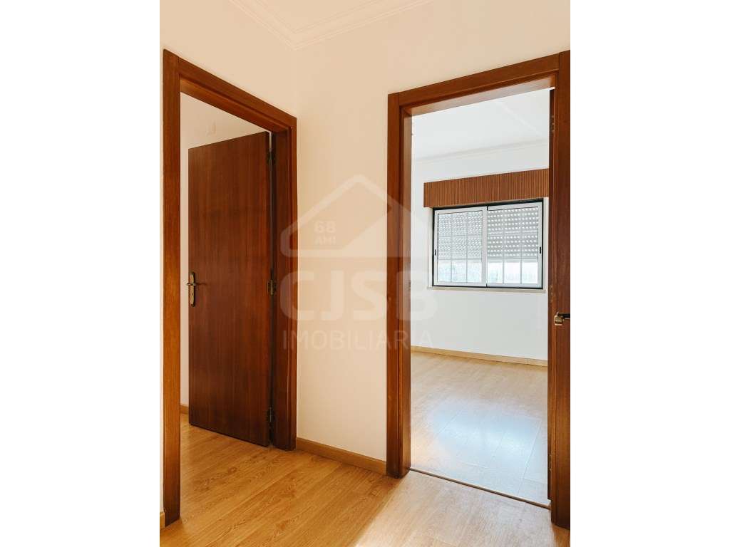 Apartamento T3 em Benavente - Excelente estado-18