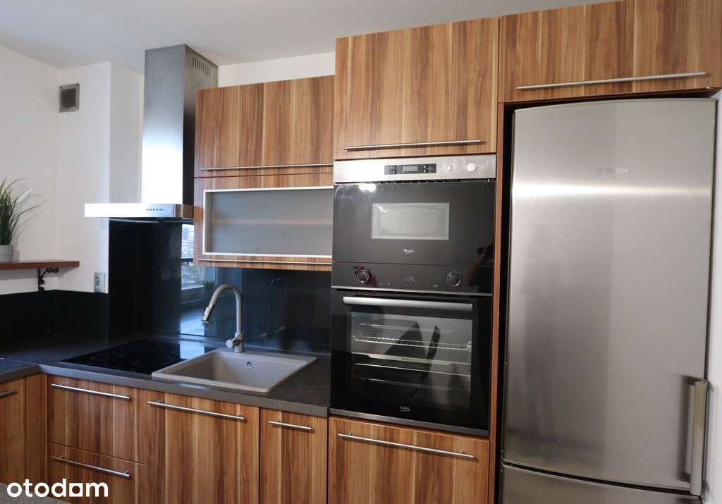 2 pok. i osobna kuchnia, loggia, zadbane-1