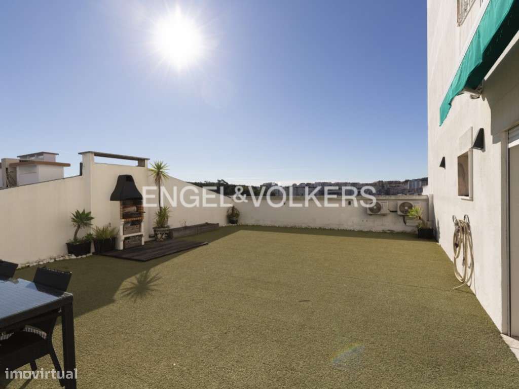 T1 em Benfica com Terraço de 90m² - Grande imagem: 4/26