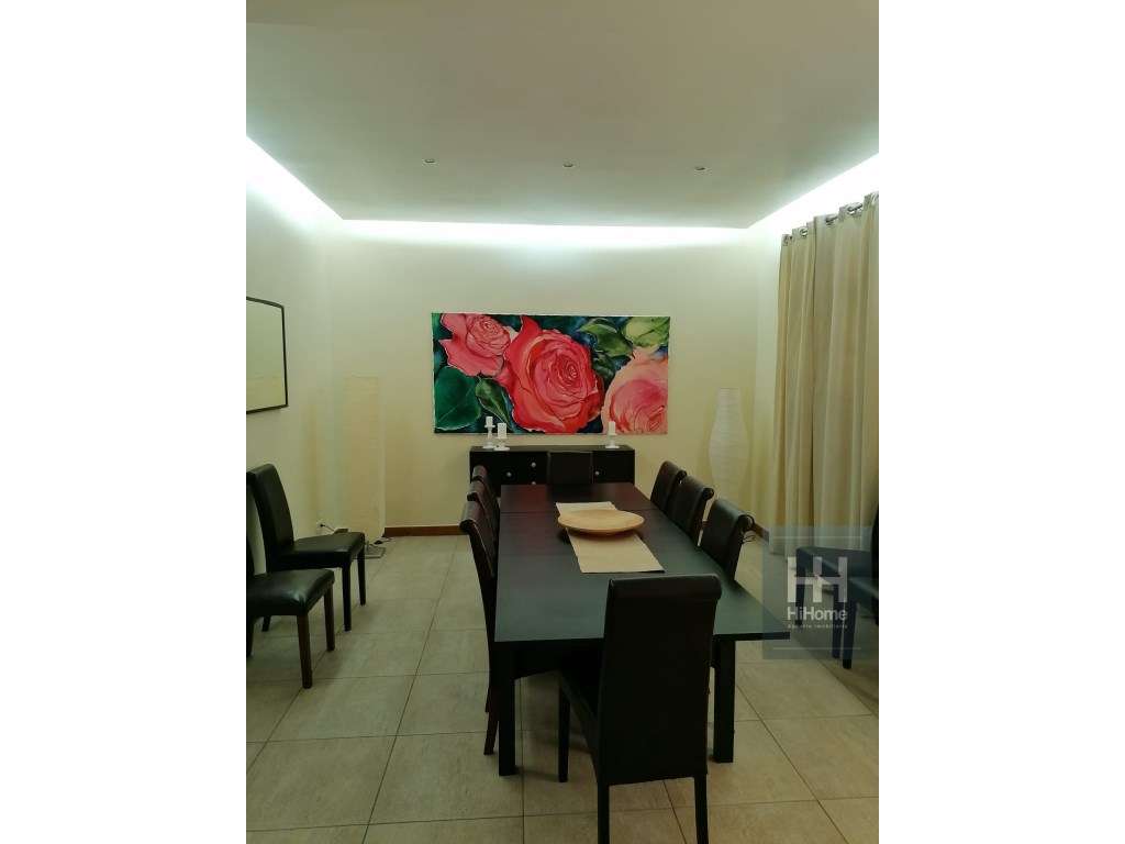 Moradia T5 + Apartamento T2 no centro do Porto Santo - Grande imagem: 5/26