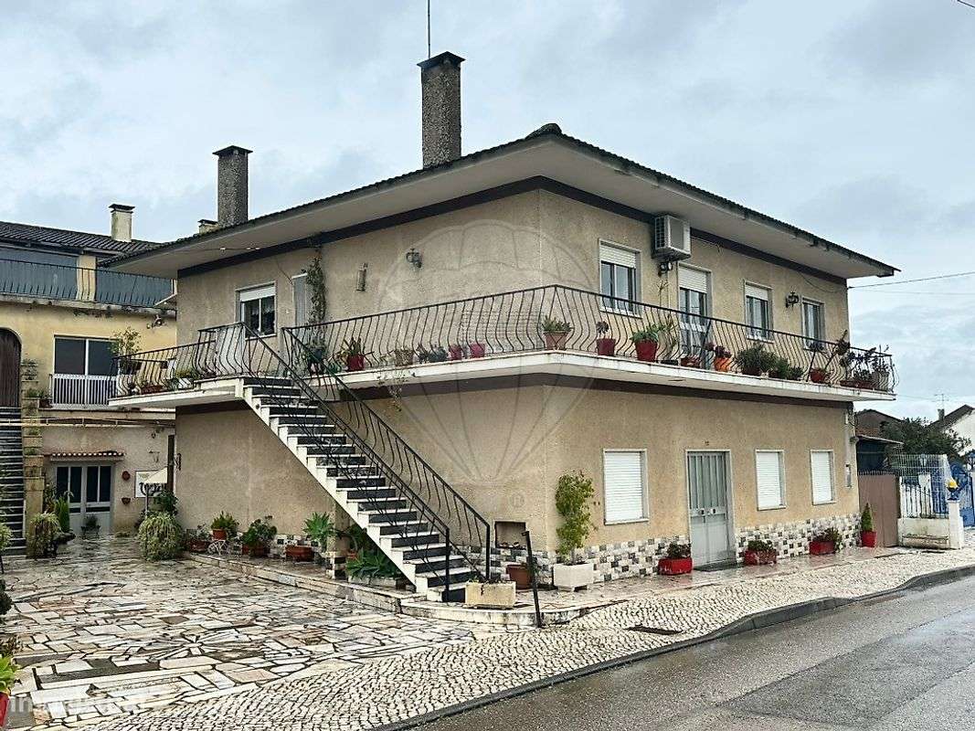 Prédio  para venda - Grande imagem: 2/19