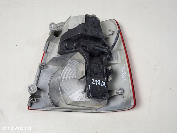 VW TOURAN I 03-06 LEWA TYLNA LAMPA KOMPLETNA - 2