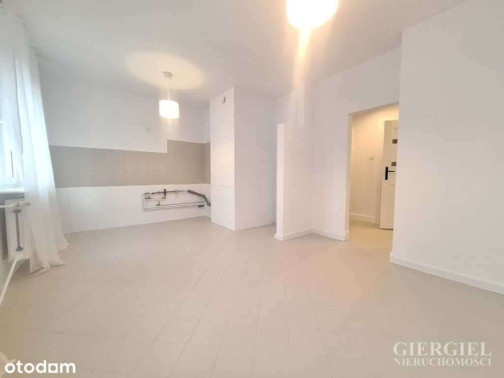 61m ul.Malczewskiego mieszkanie 3-pokojowe-0