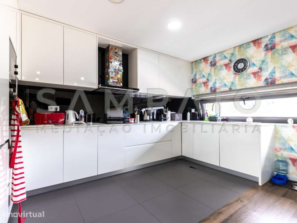 Moradia T3+1 em São Pedro da Cova-3