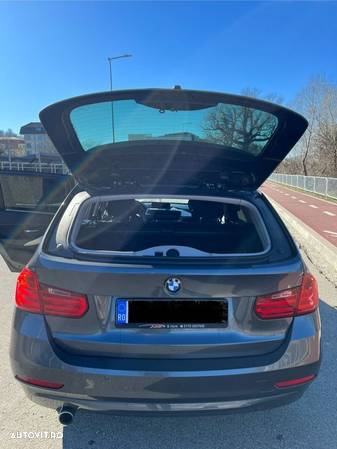 BMW Seria 3 320d DPF Touring Aut. - 13