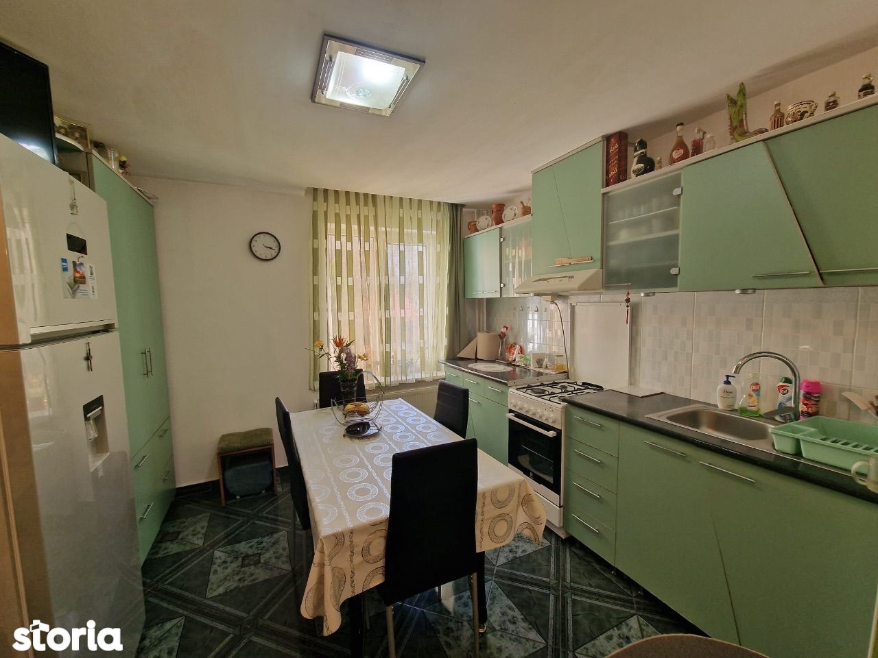 De vanzare - Apartament cu 4 camere, situat in Dragoș Vodă Oradea !