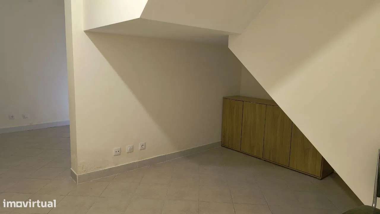 Apartamento T1 – Baixa de Coimbra - Grande imagem: 4/8