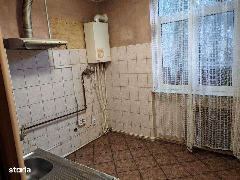 Apartament 3 camere-cvartal Onesti - Imagine principală: 4/8