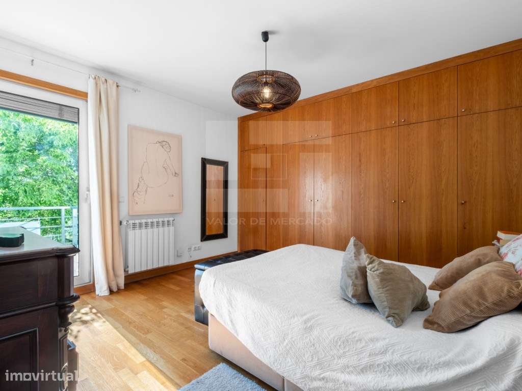 Apartamento T4, situado no prestigiado Parque das Nações, em Lisboa-8