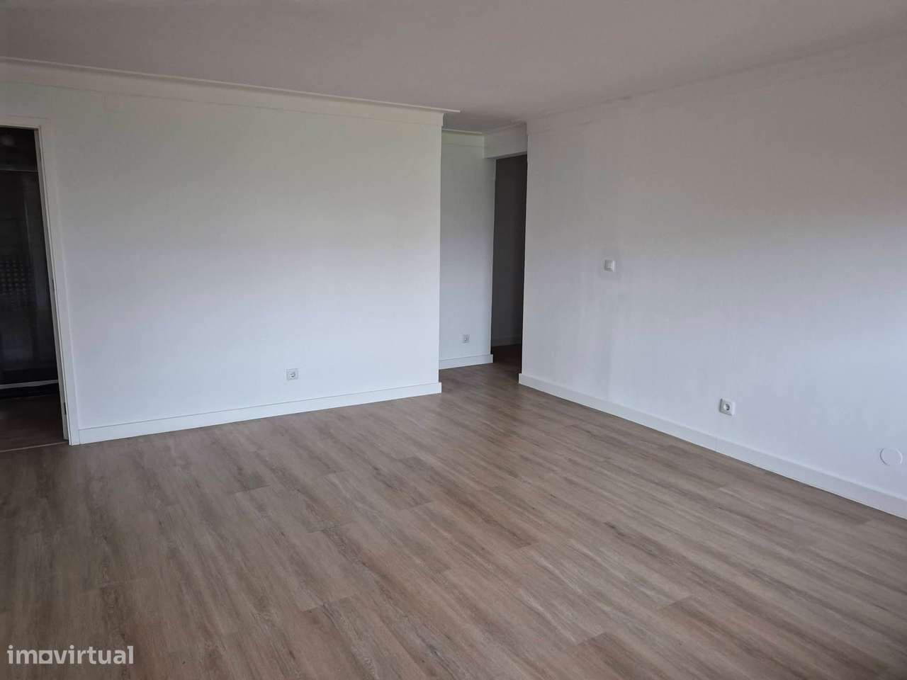 Comprar  Apartamento T2 Renovado em Santegaos Rio Tinto - Grande imagem: 2/10