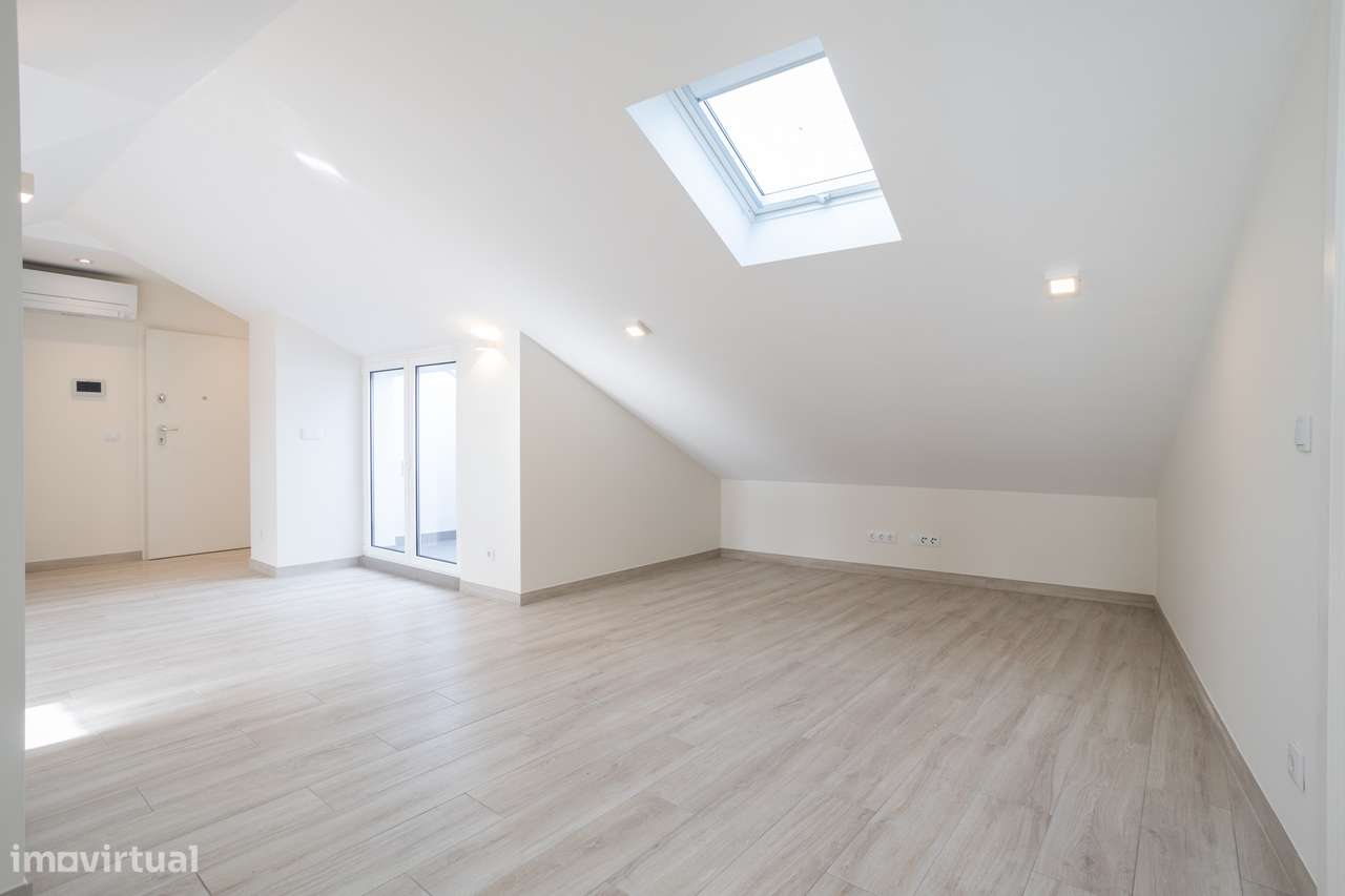 Apartamento T1 em Cascais: Conforto e Praticidade a Passos da Praia co - Grande imagem: 3/20