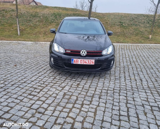 Volkswagen Golf 2.0 GTI - 10