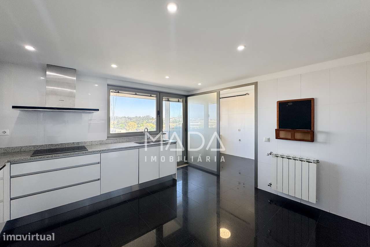 Apart. T4 duplex de luxo na zona da Exponor em Matosinhos, Porto-17
